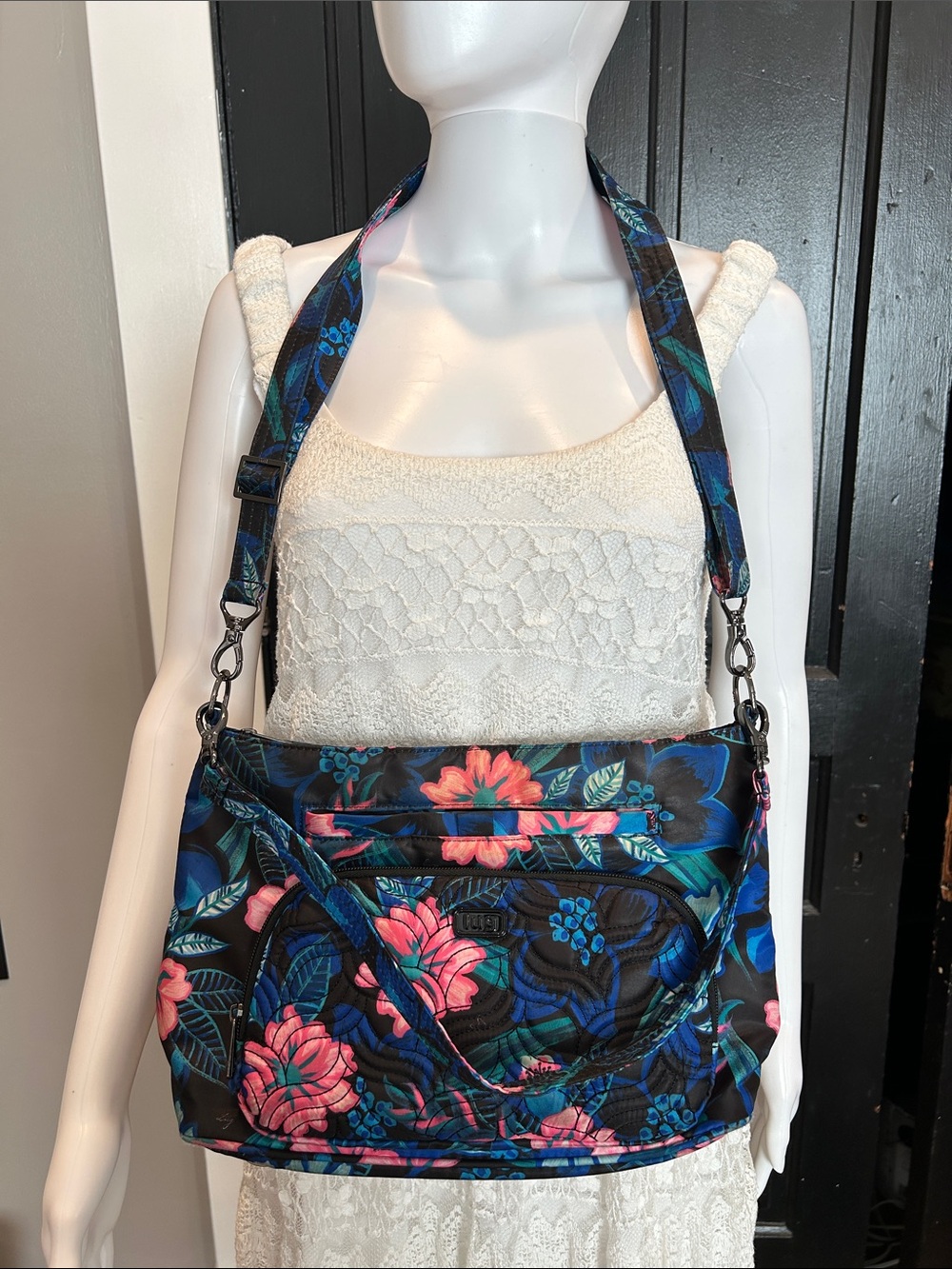 Lug Samba XL Navy Floral design shoulder bag